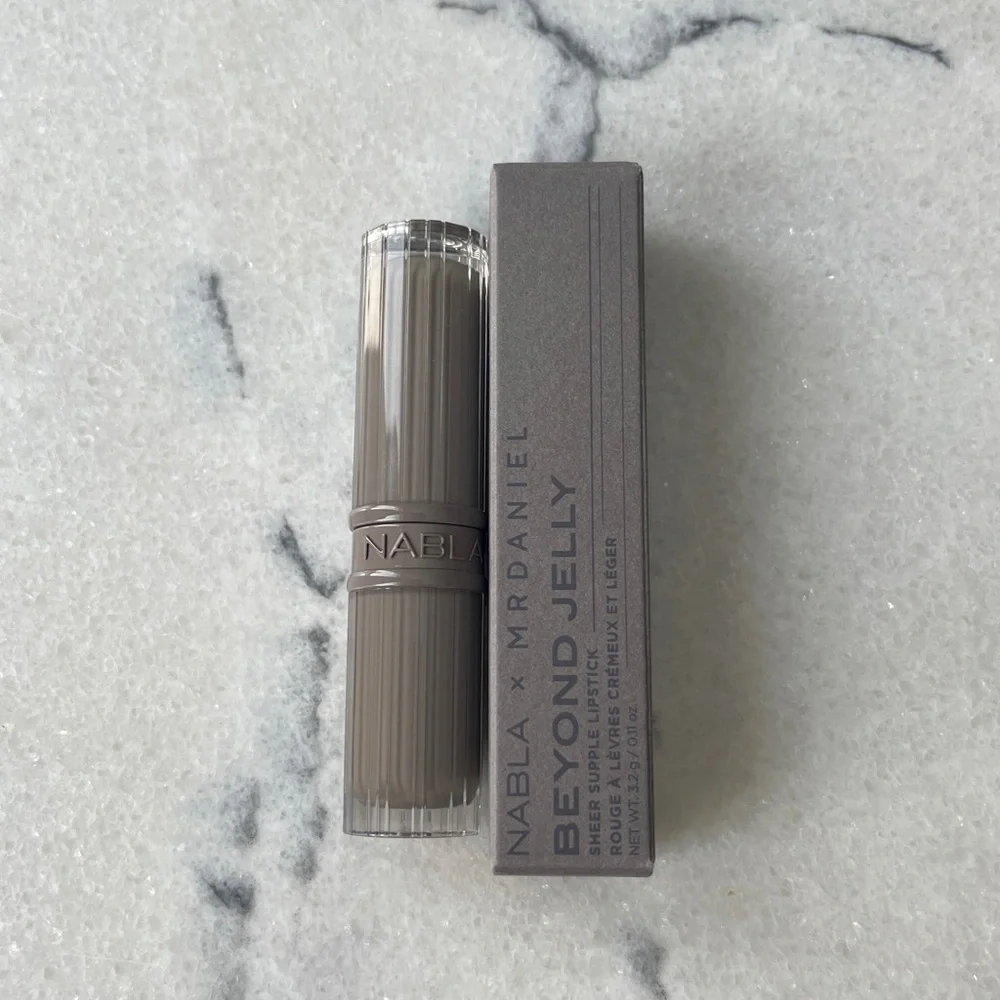 Nabla Cosmetics Beyond Jelly Lipstick - Nabla X MrDaniel in Stage - Picture 3 of 6